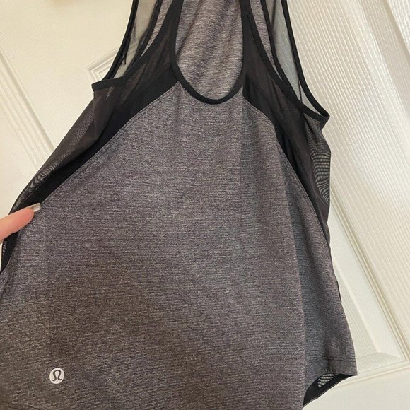 Lululemon Athletica Gray and Black Short Sleeve Tee - Picture 5 of 7